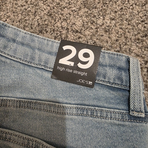 Joe's Jeans Straight Leg in Classic Blue - Picture 5 of 9